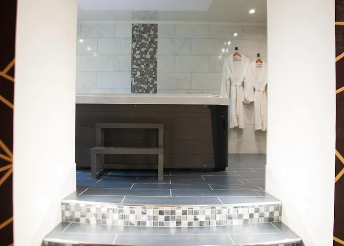 מלון אהבה La Secrete *